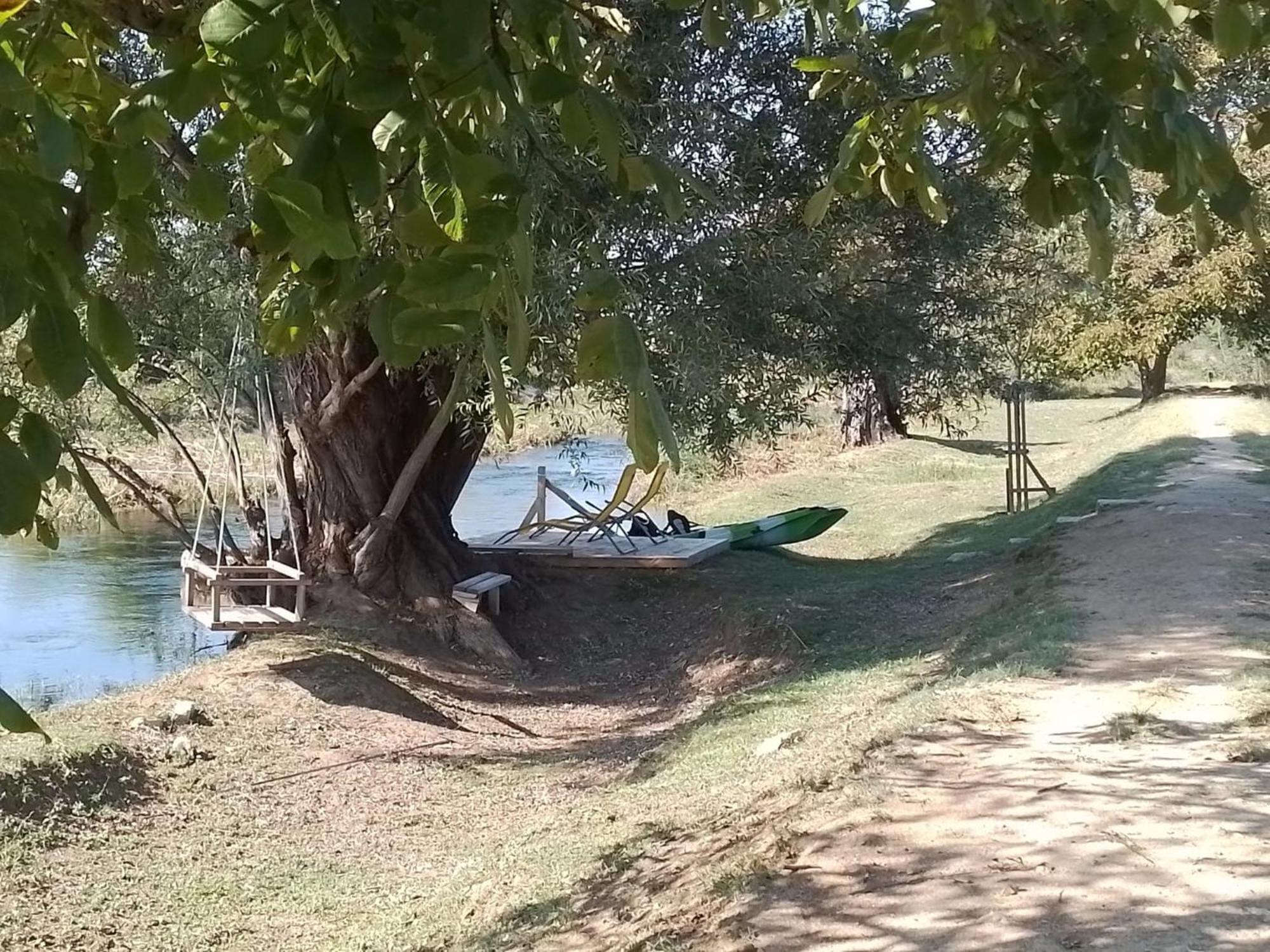 Glamping House Two Rivers 루브스키 외부 사진