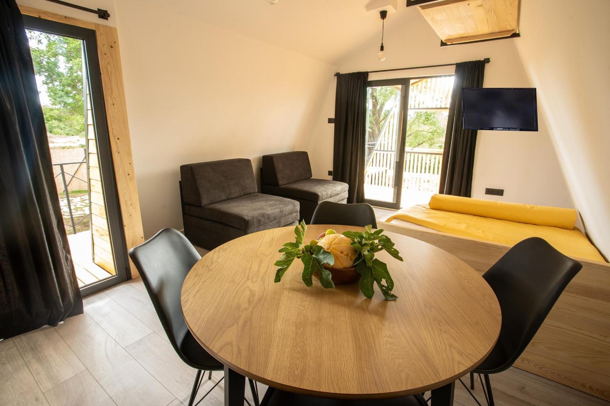Glamping House Two Rivers 루브스키 외부 사진